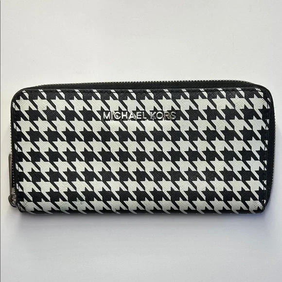 Michael Kors Monochrome Houndstooth Zip Wallet - Picture 1 of 8